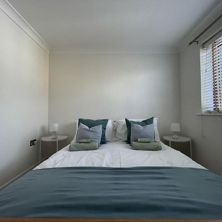 Comfortable Home W Private Parking Charlestown 찰스타운 외부 사진