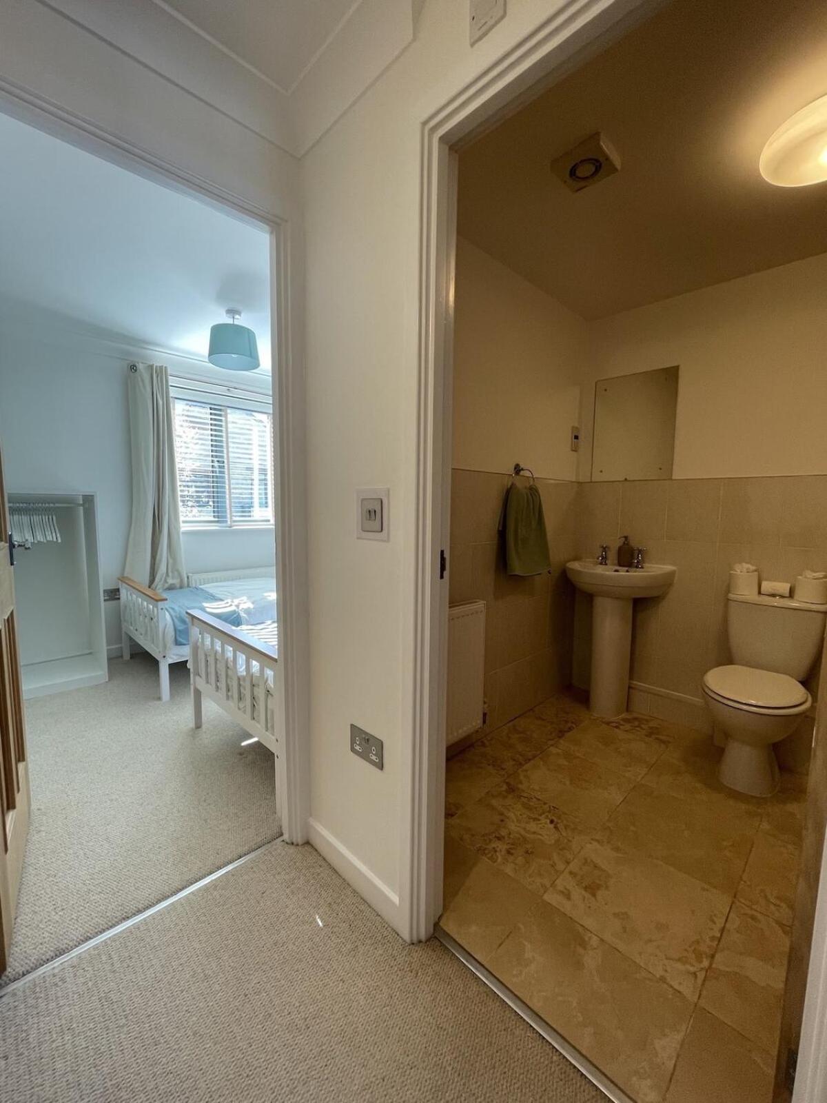 Comfortable Home W Private Parking Charlestown 찰스타운 외부 사진